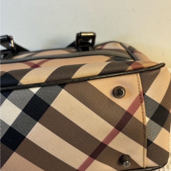 Burberry House NovaCheck Checked Tote Bag Handbag Enamel Patent Leather - Picture 10 of 14